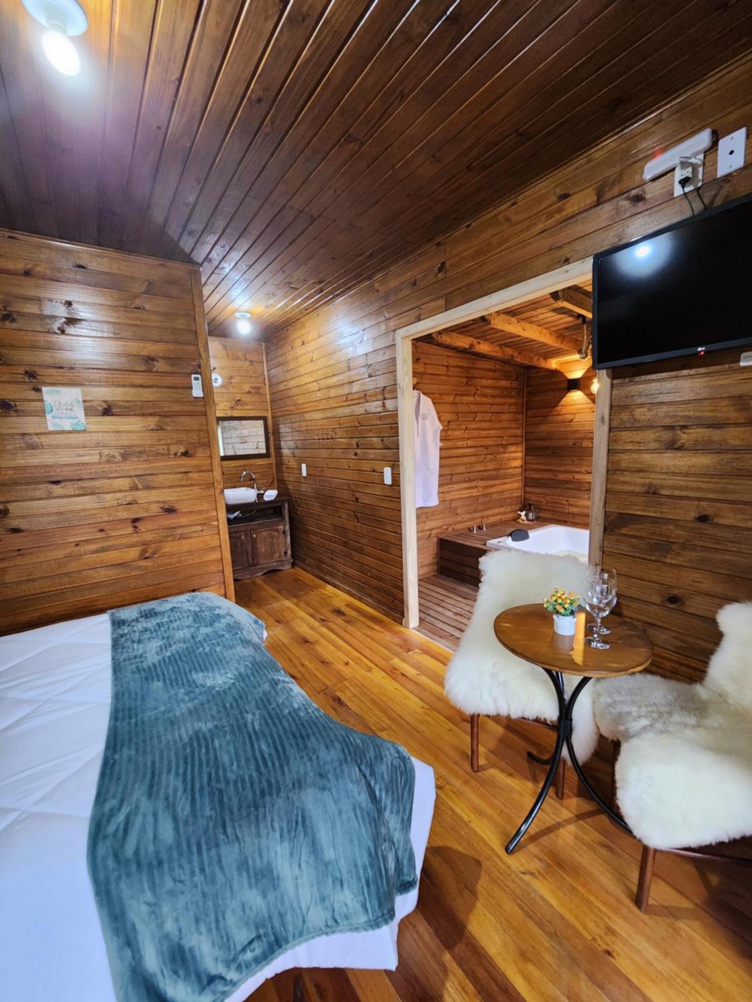 Hospedagem Cabanas Do Lago Урубиси Стая снимка